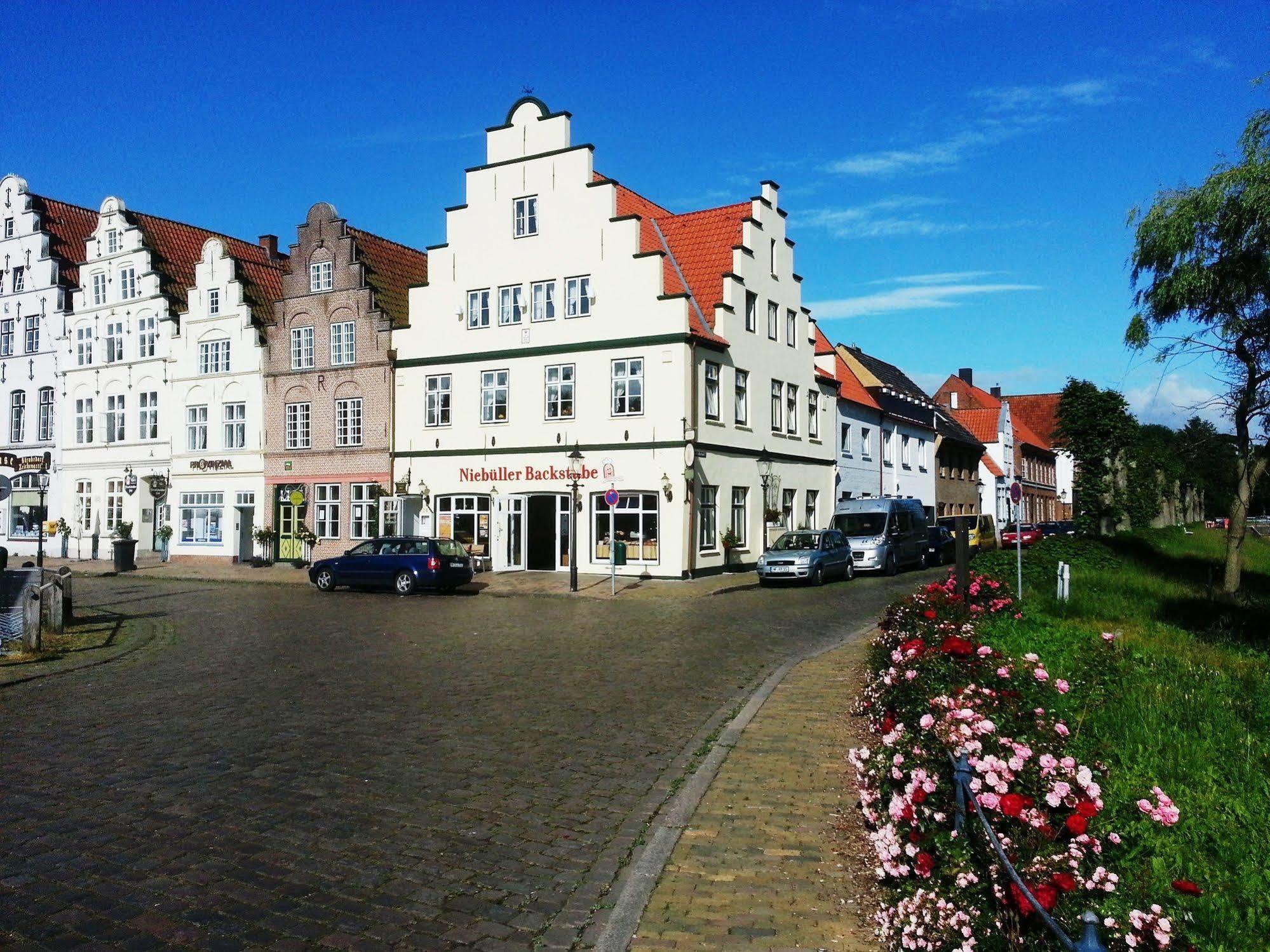 Hotel Pension Marktblick Friedrichstadt Esterno foto